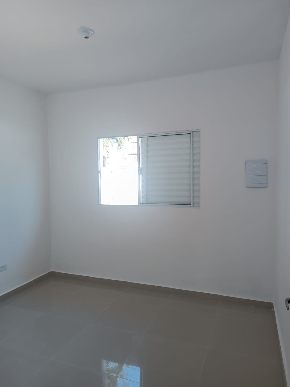 Casa à venda com 2 quartos, 66m² - Foto 3