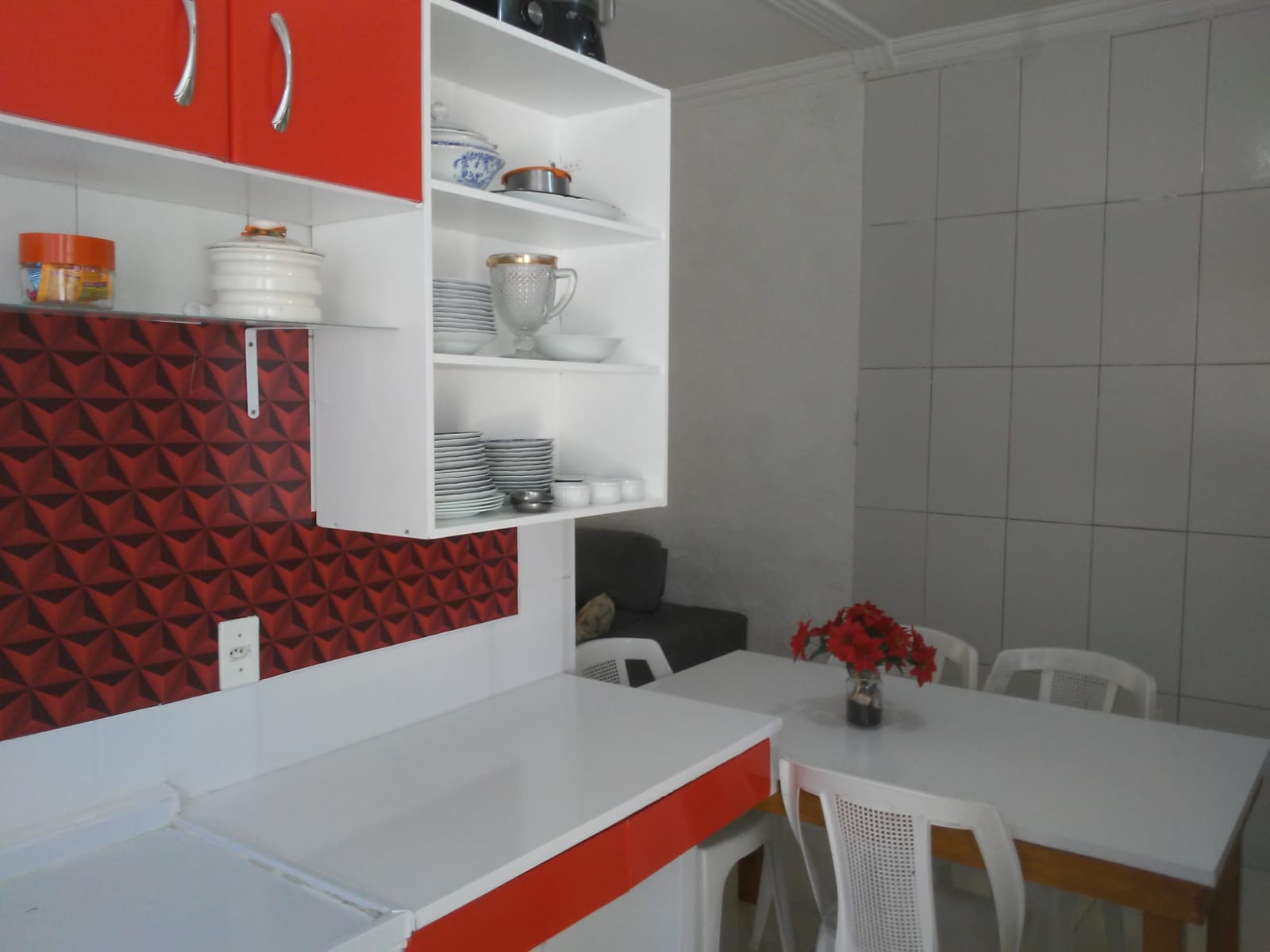 Casa à venda com 2 quartos, 78m² - Foto 2