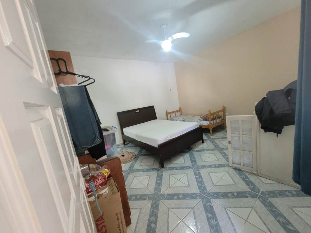 Casa à venda com 6 quartos, 80m² - Foto 6