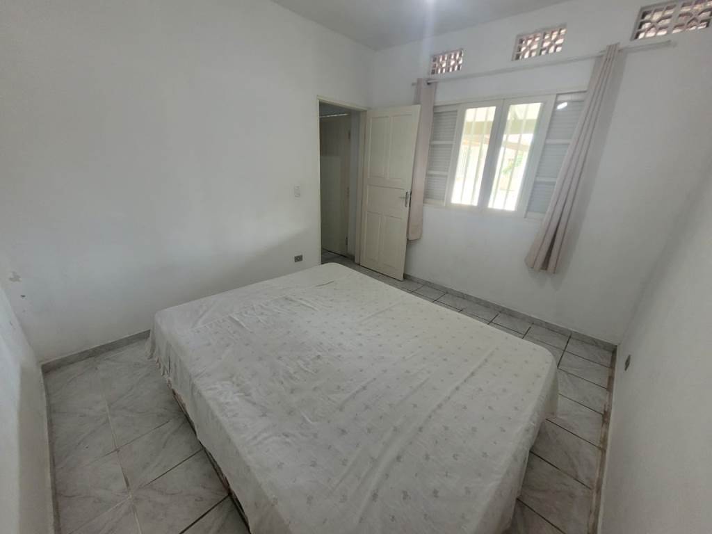 Casa à venda com 6 quartos, 80m² - Foto 15