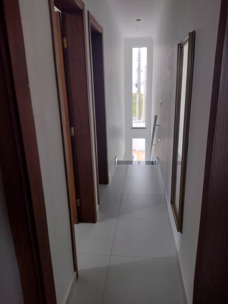 Casa à venda com 3 quartos, 110m² - Foto 4