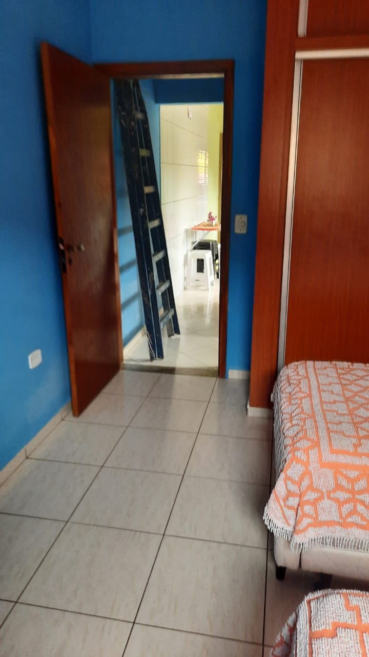 Casa à venda com 2 quartos, 73m² - Foto 2