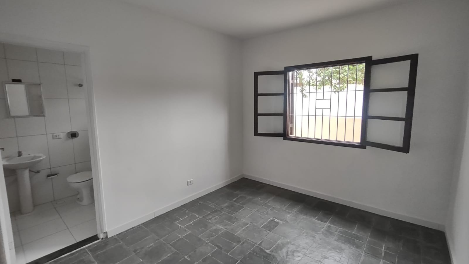 Casa à venda com 3 quartos, 107m² - Foto 8