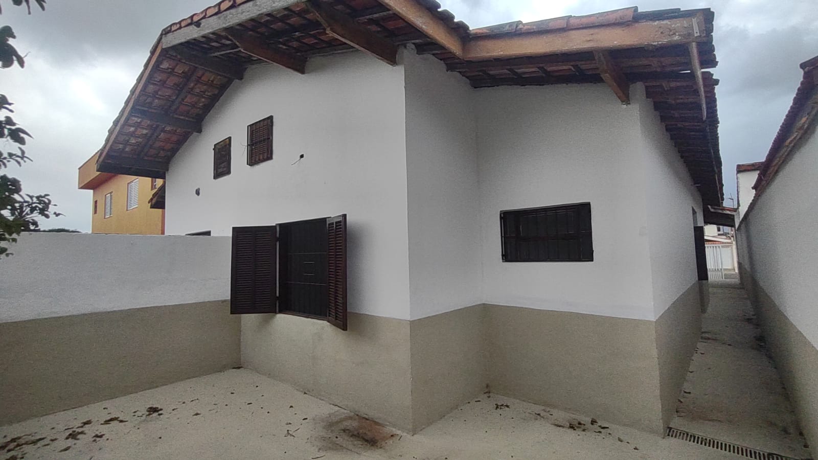 Casa à venda com 3 quartos, 107m² - Foto 3