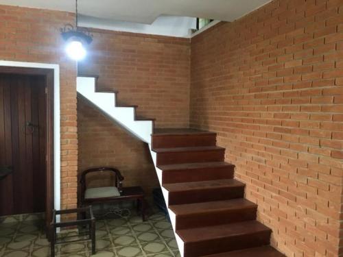 Casa à venda com 7 quartos, 250m² - Foto 7