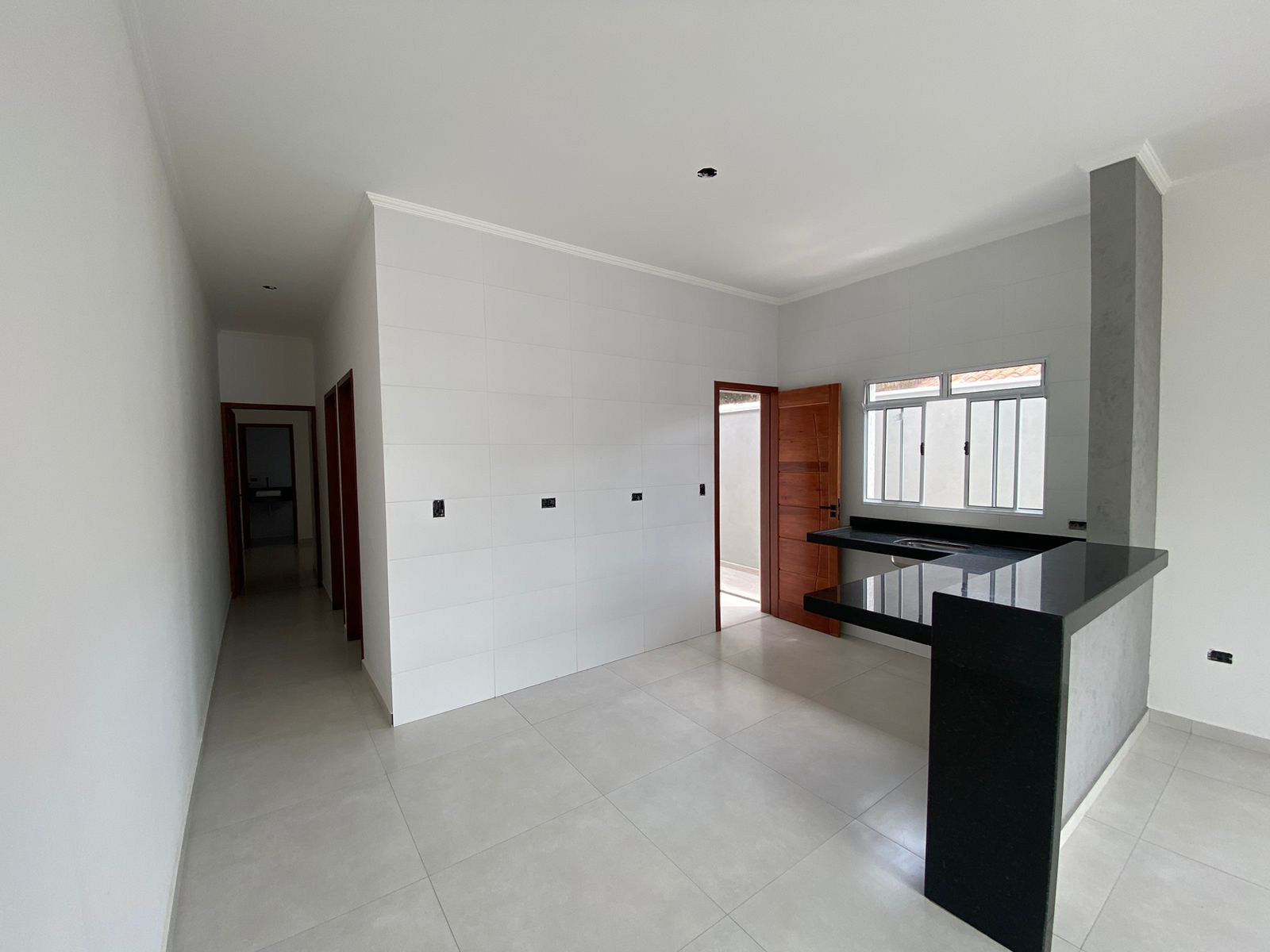 Casa à venda com 2 quartos, 74m² - Foto 4