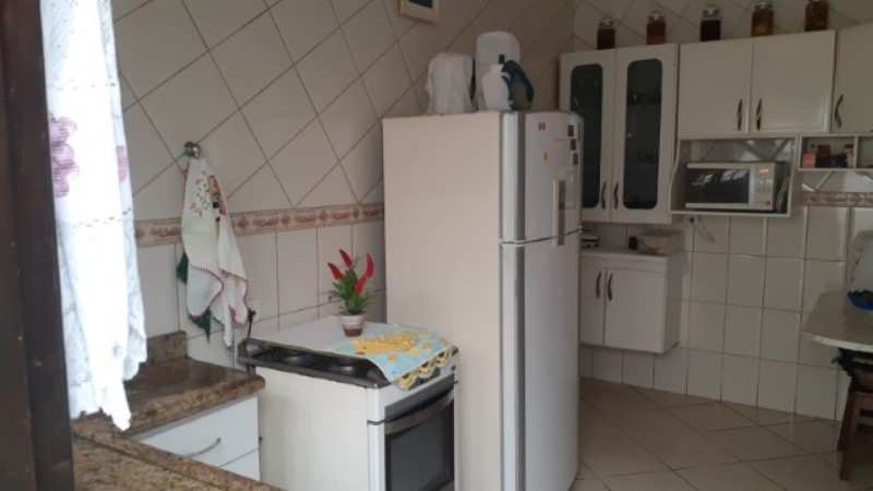 Casa à venda com 3 quartos, 80m² - Foto 18