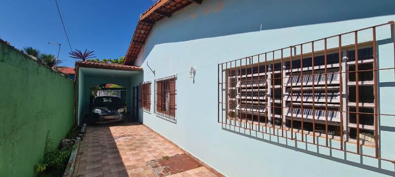 Casa à venda com 5 quartos, 165m² - Foto 17