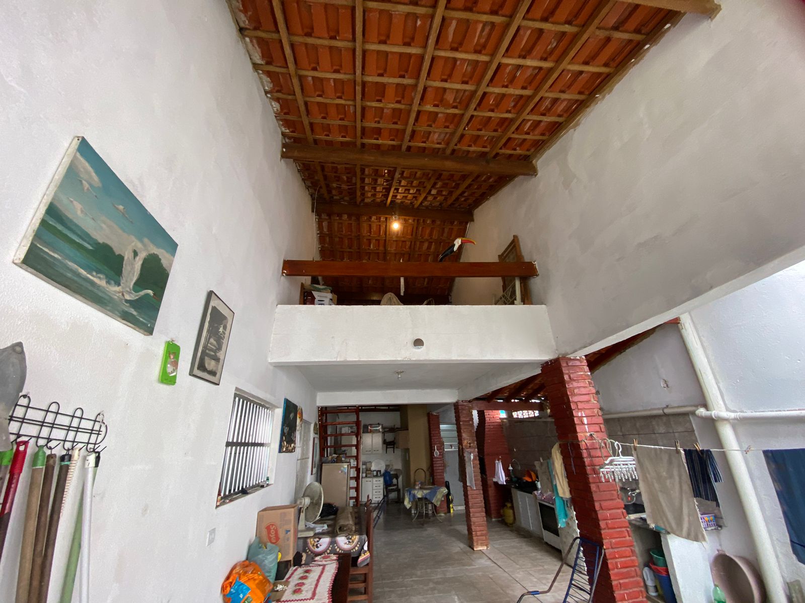 Casa à venda com 2 quartos, 161m² - Foto 2