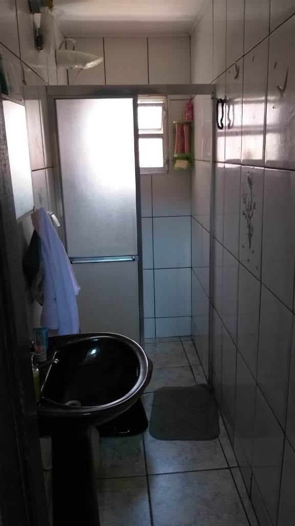 Casa à venda com 3 quartos, 196m² - Foto 2