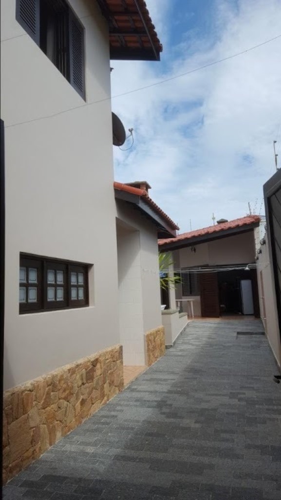 Casa à venda com 3 quartos, 211m² - Foto 12