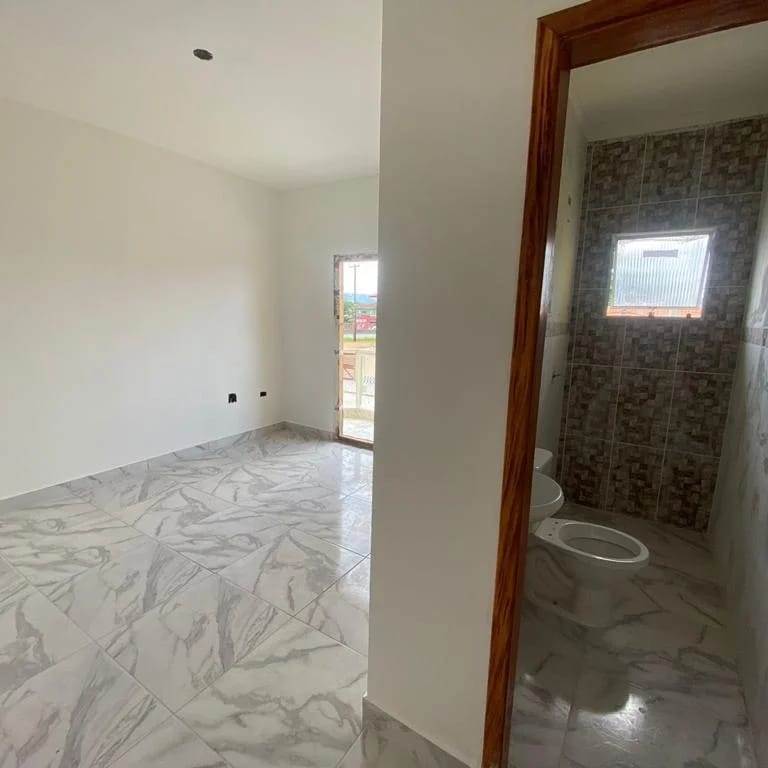 Casa à venda com 2 quartos, 74m² - Foto 3