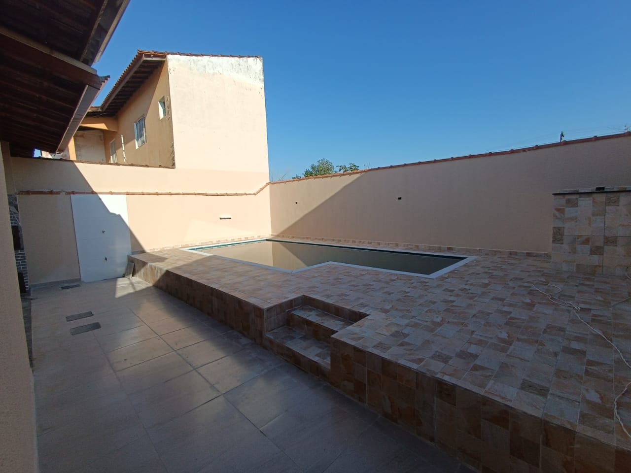 Casa à venda com 3 quartos, 113m² - Foto 4