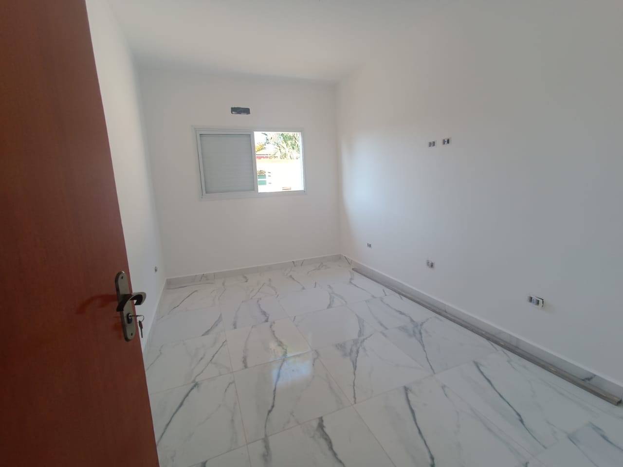 Casa à venda com 3 quartos, 113m² - Foto 14