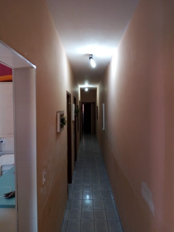 Casa à venda com 3 quartos, 100m² - Foto 9