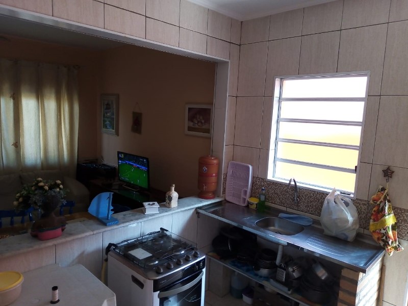 Casa à venda com 3 quartos, 100m² - Foto 6