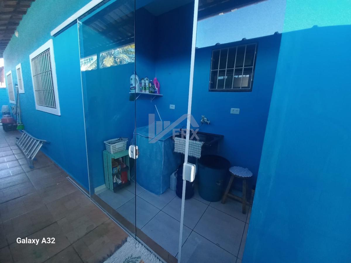 Casa à venda com 2 quartos, 68m² - Foto 12