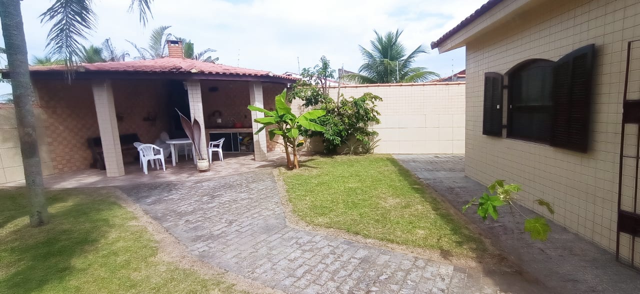 Casa à venda com 2 quartos, 93m² - Foto 1