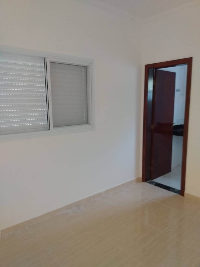 Casa à venda com 2 quartos, 65m² - Foto 2