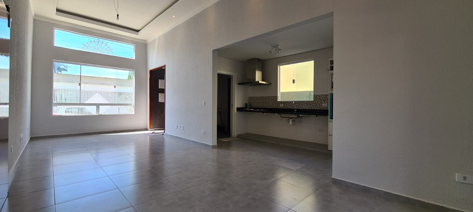 Casa à venda com 3 quartos, 120m² - Foto 3