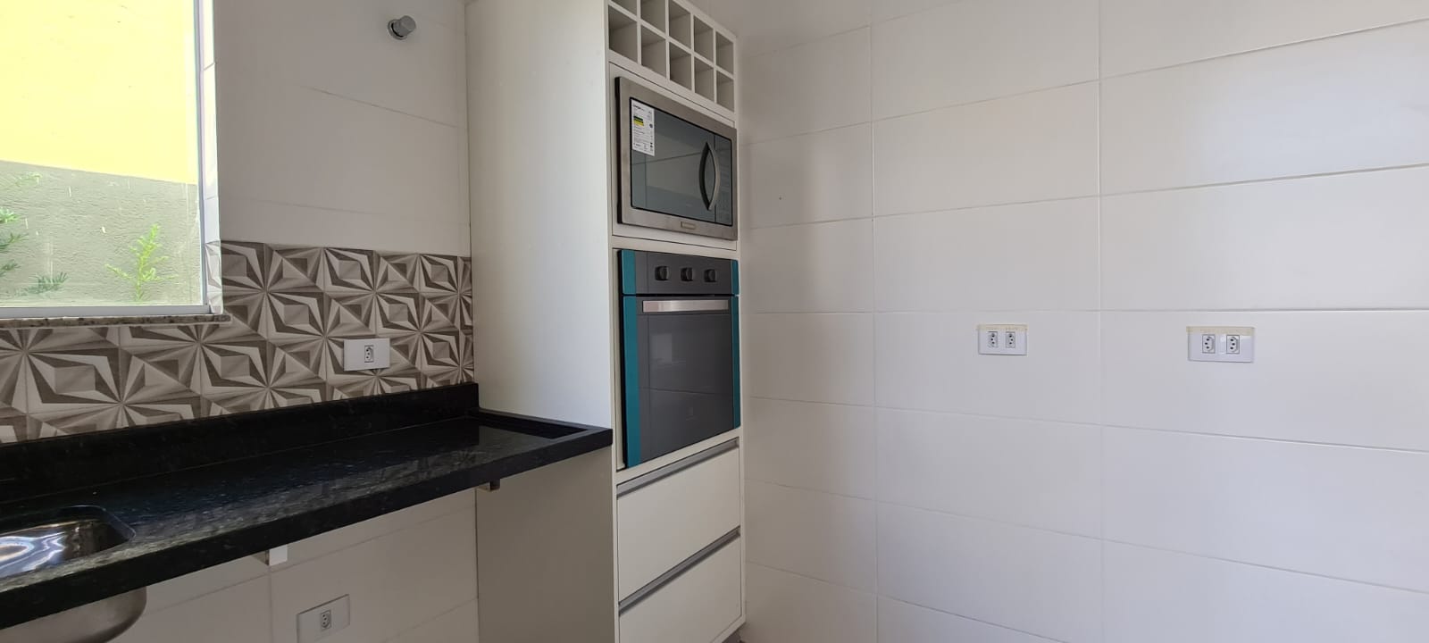 Casa à venda com 3 quartos, 120m² - Foto 2