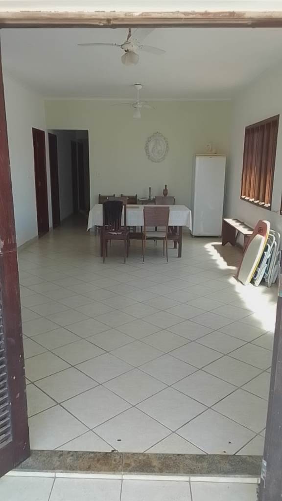 Casa à venda com 3 quartos, 300m² - Foto 5