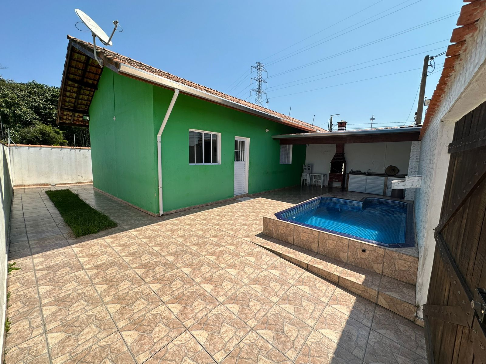 Casa à venda com 2 quartos, 65m² - Foto 5