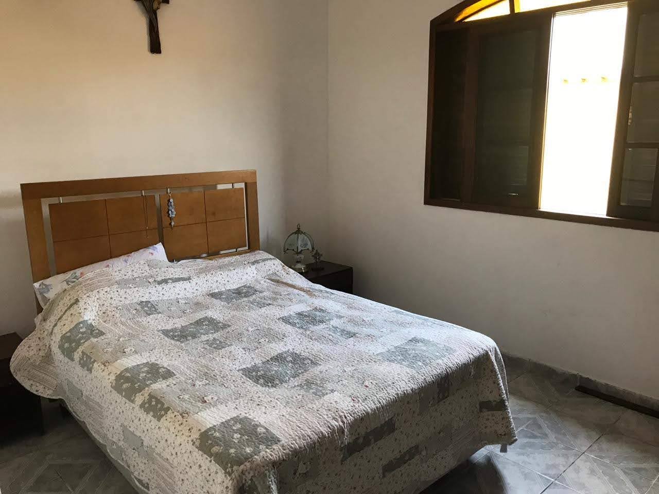 Casa à venda com 4 quartos, 130m² - Foto 9