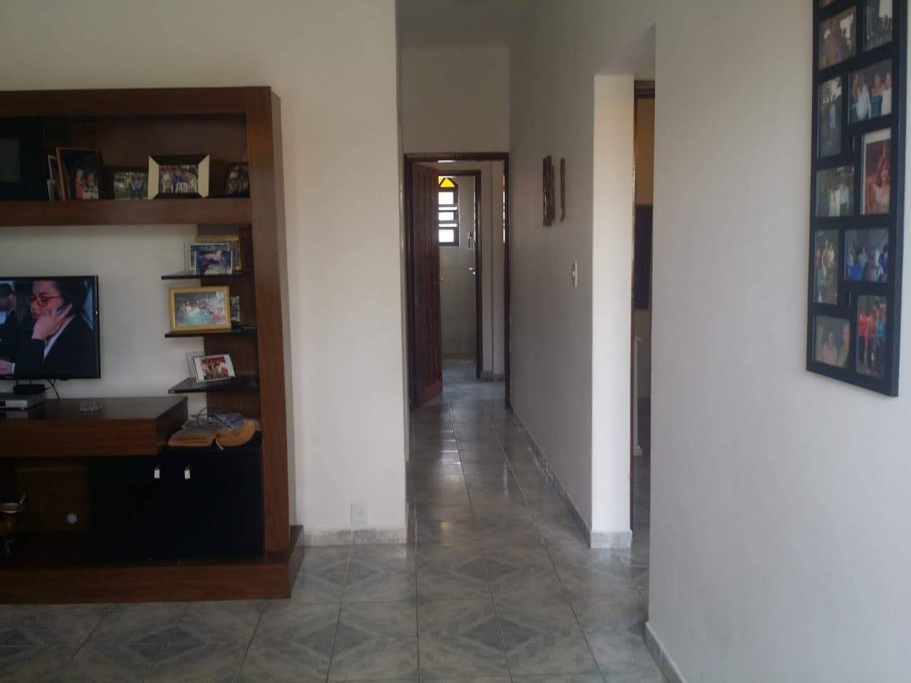 Casa à venda com 4 quartos, 130m² - Foto 3