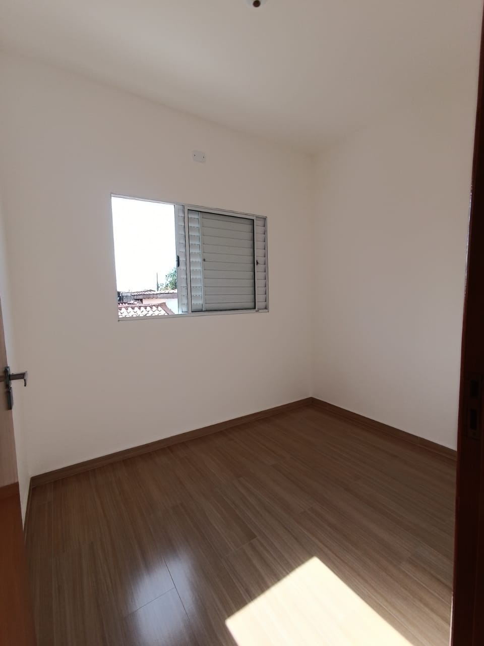 Casa à venda com 3 quartos, 83m² - Foto 2