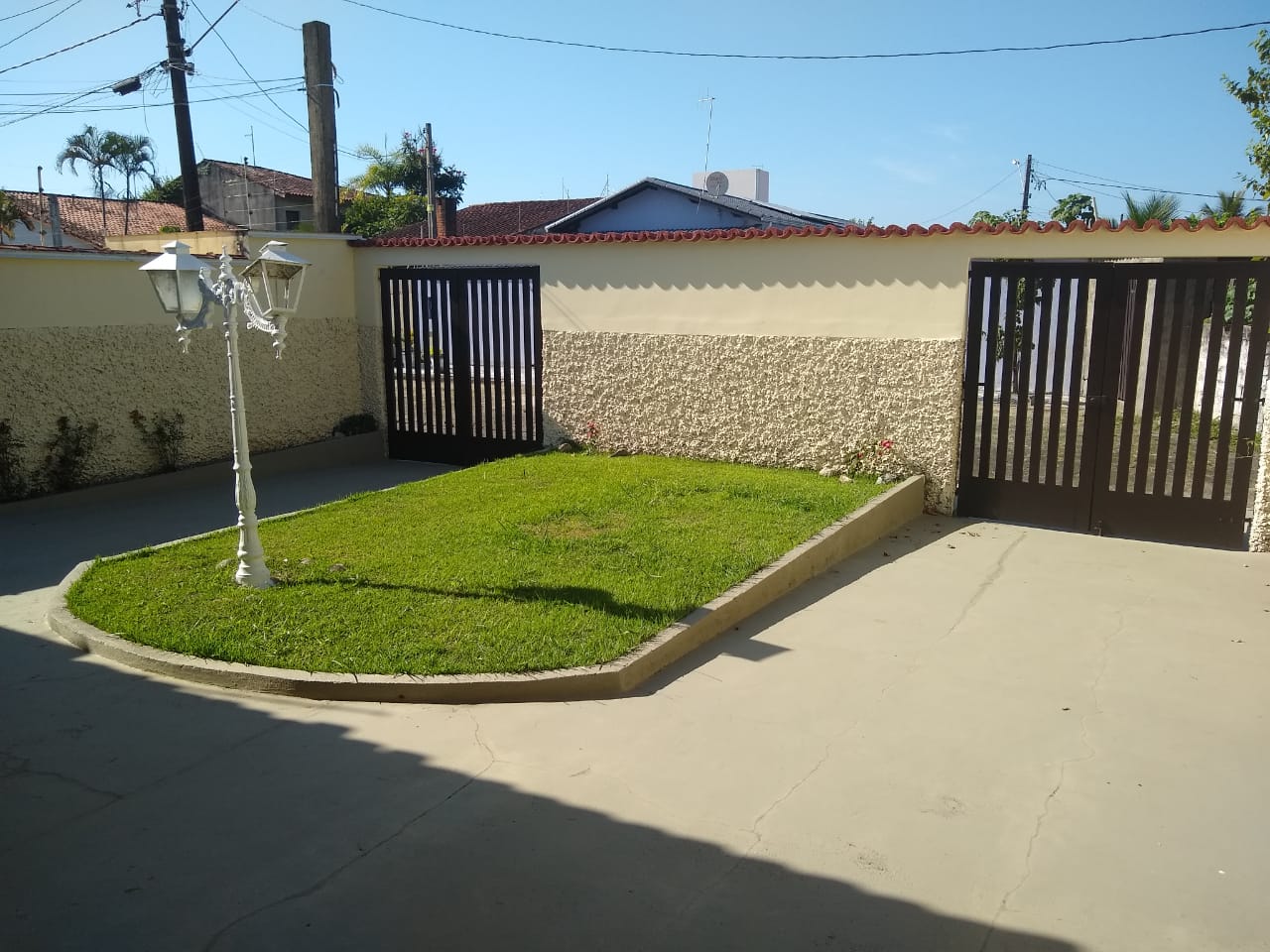 Casa à venda com 3 quartos, 240m² - Foto 3