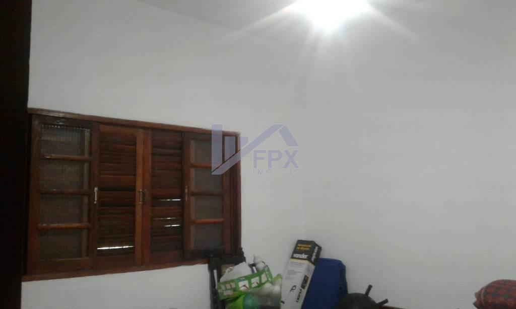 Chácara à venda com 3 quartos, 170m² - Foto 2