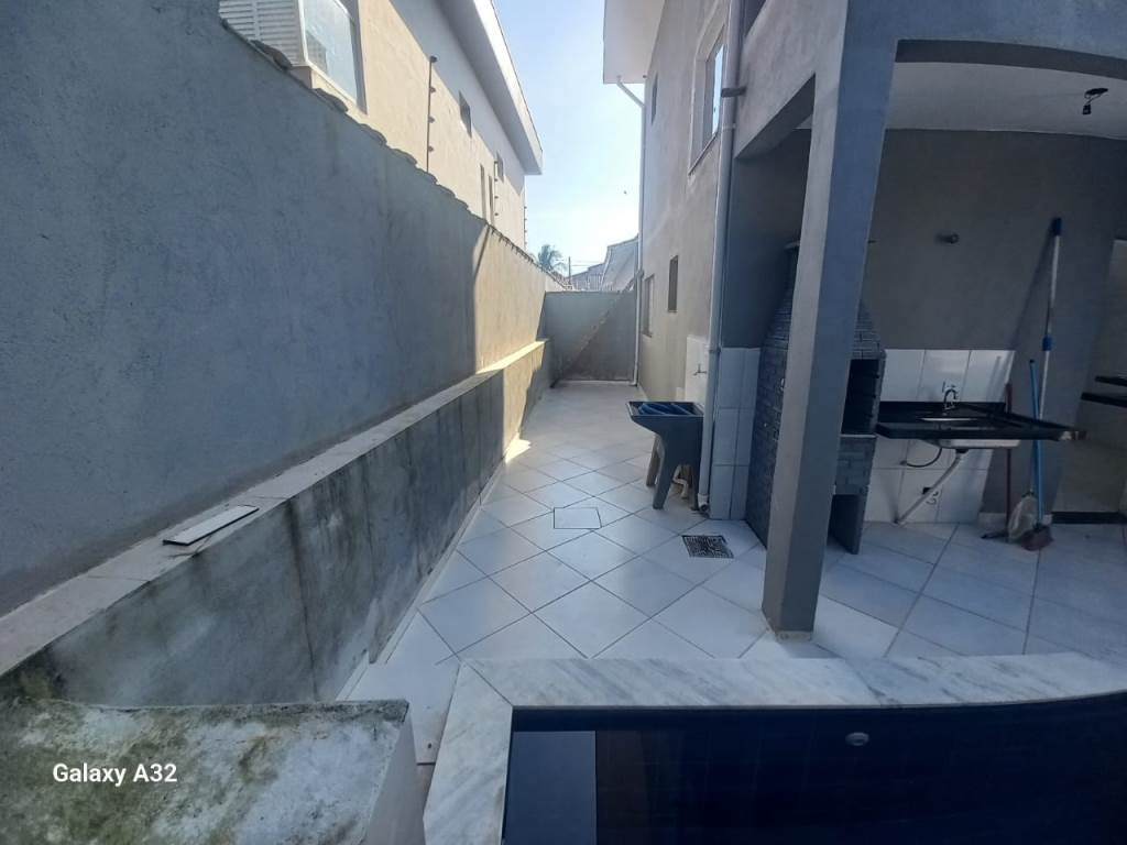 Casa à venda com 3 quartos, 120m² - Foto 3