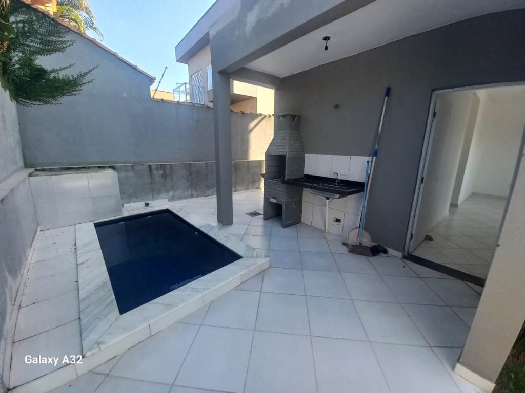 Casa à venda com 3 quartos, 120m² - Foto 4