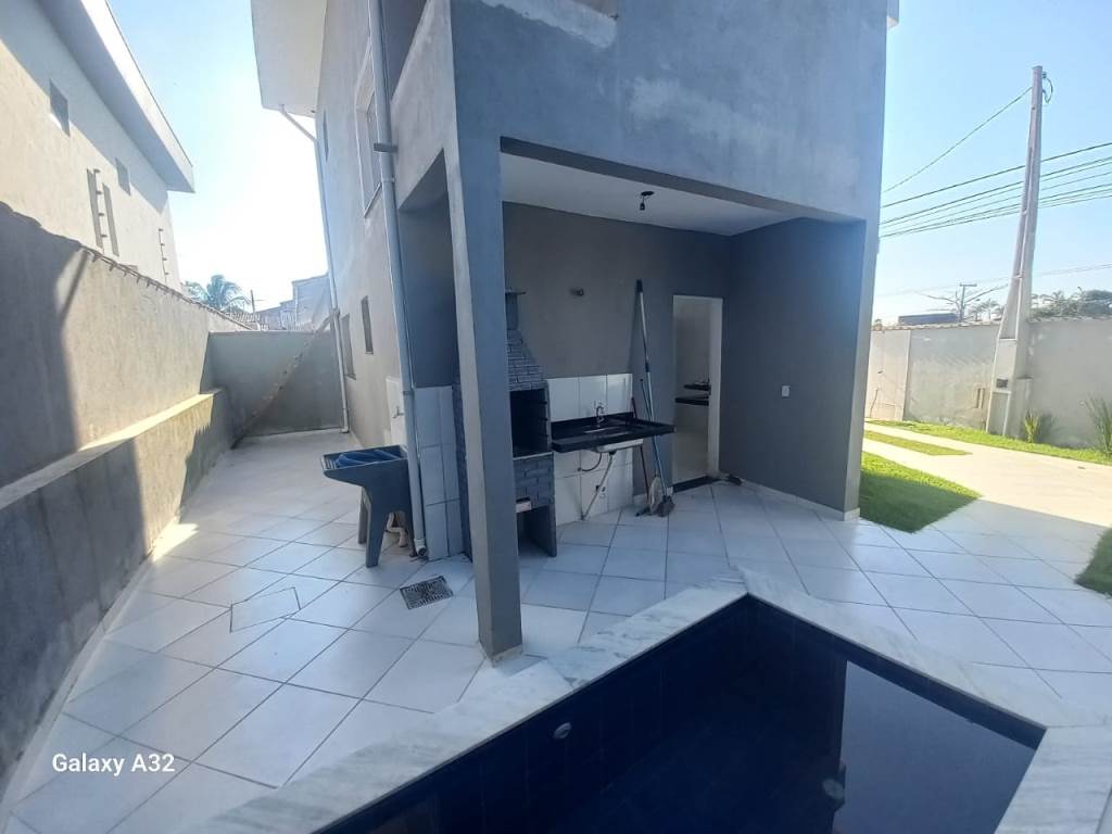 Casa à venda com 3 quartos, 120m² - Foto 14