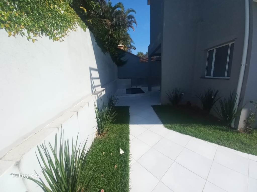 Casa à venda com 3 quartos, 120m² - Foto 9