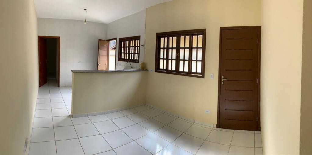 Casa à venda com 2 quartos, 60m² - Foto 7