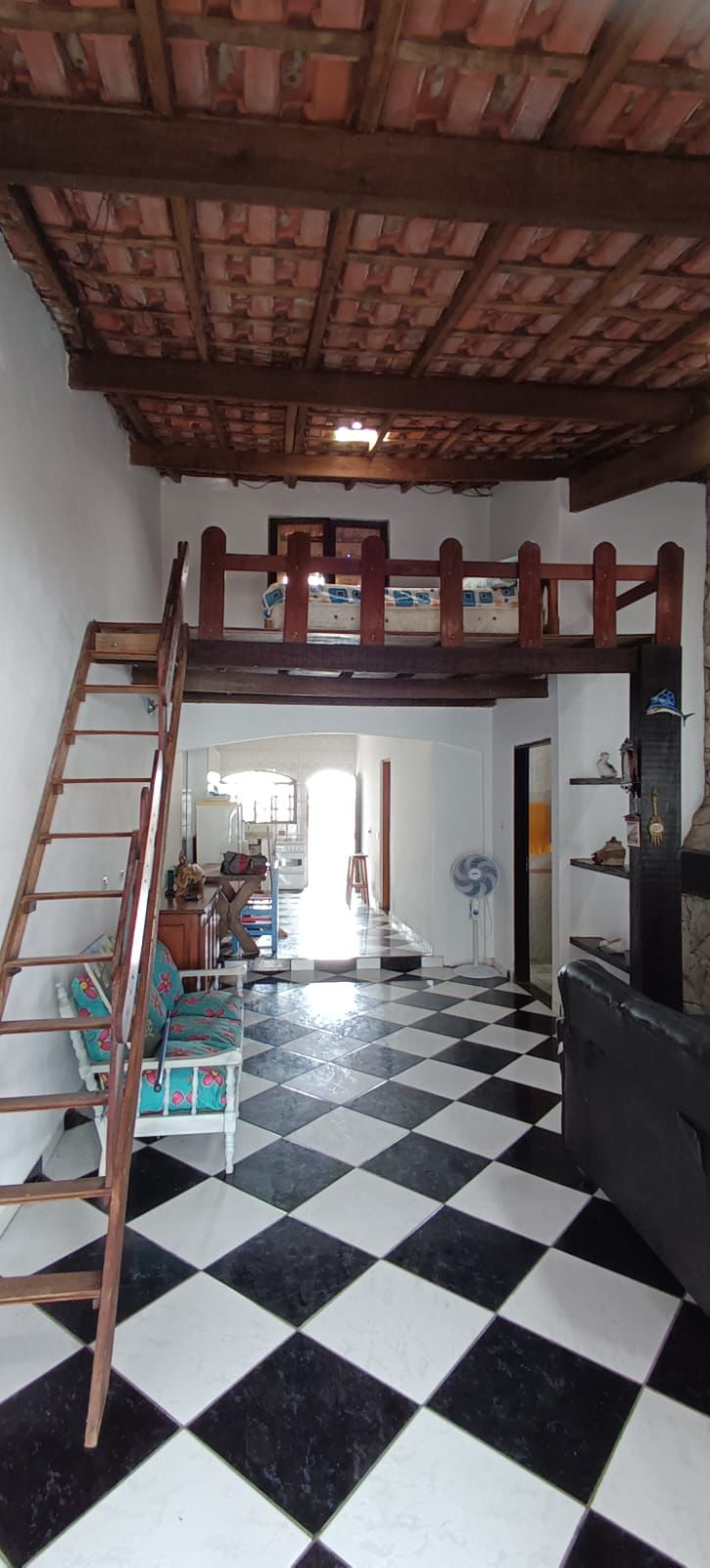 Casa à venda com 2 quartos, 150m² - Foto 4