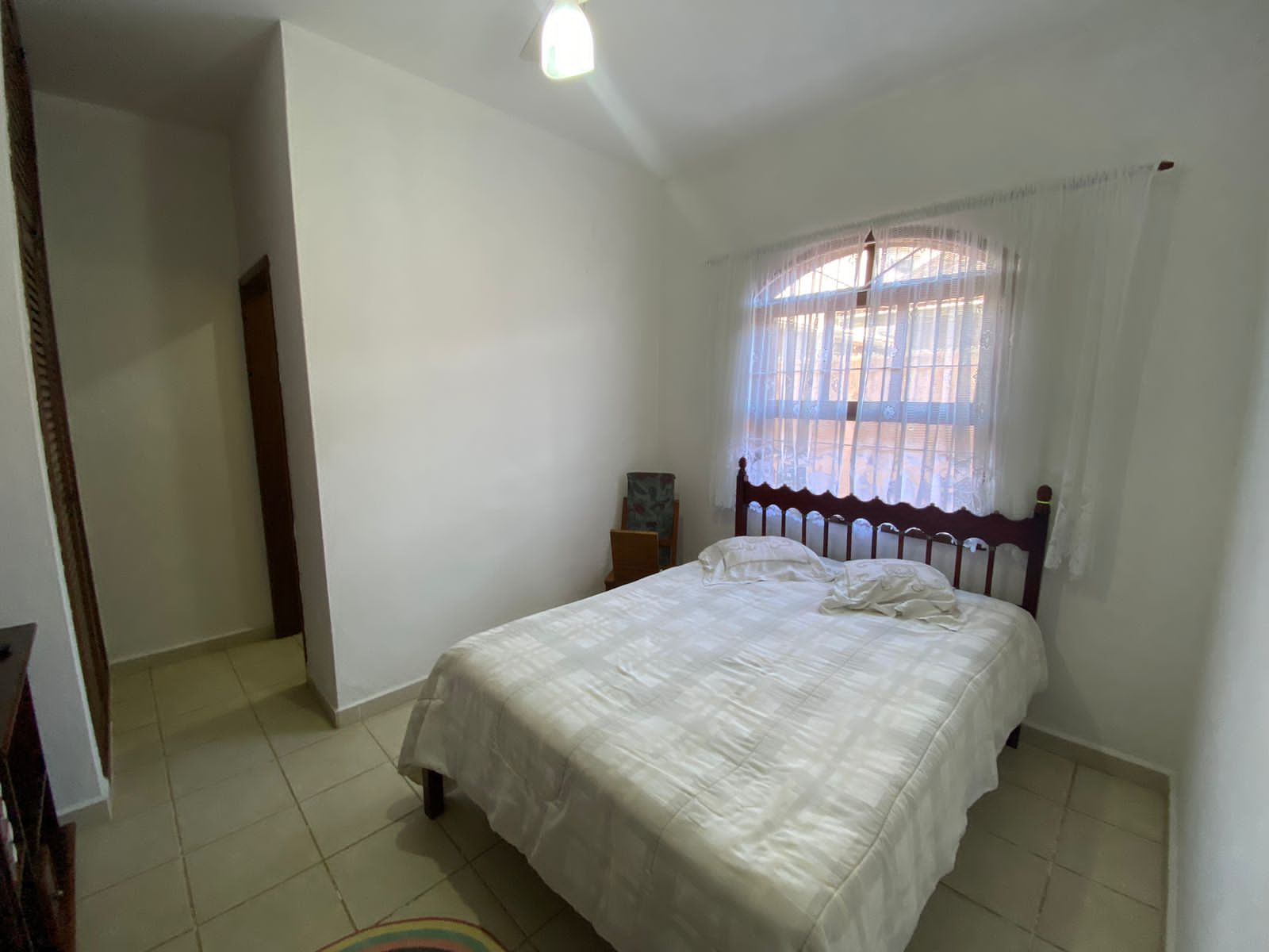 Casa à venda com 4 quartos, 143m² - Foto 13