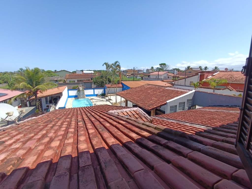 Casa à venda com 6 quartos, 200m² - Foto 5