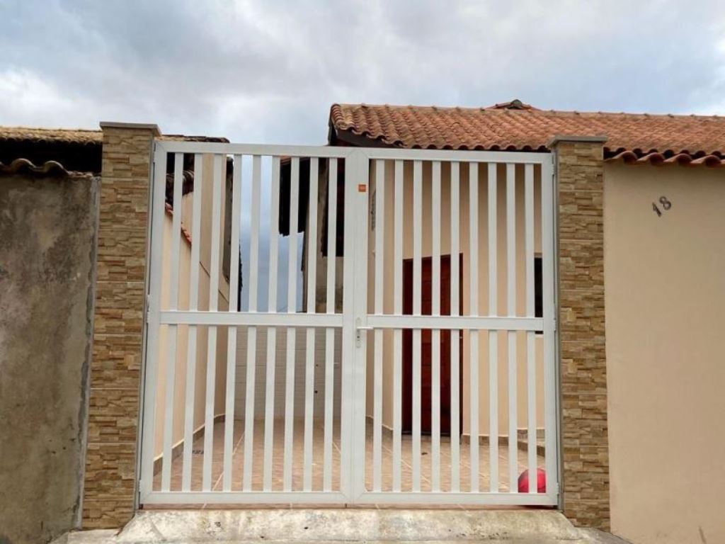 Casa à venda com 2 quartos, 60m² - Foto 6