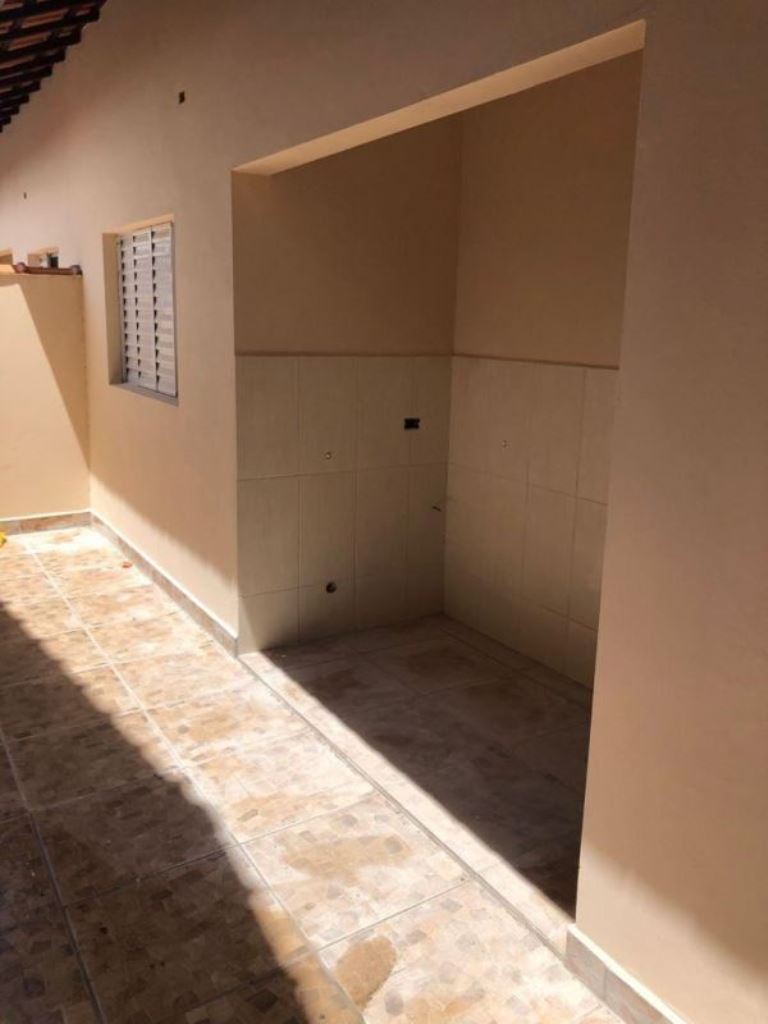 Casa à venda com 2 quartos, 60m² - Foto 5