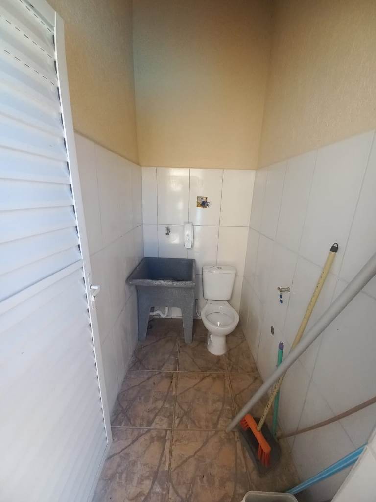 Casa à venda com 3 quartos, 90m² - Foto 9