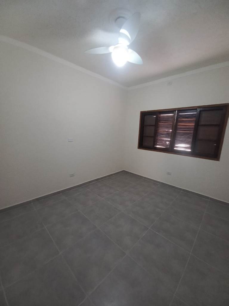 Casa à venda com 3 quartos, 90m² - Foto 6