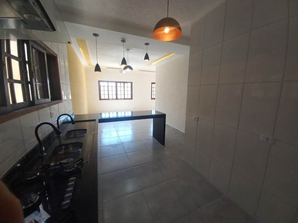 Casa à venda com 3 quartos, 90m² - Foto 25