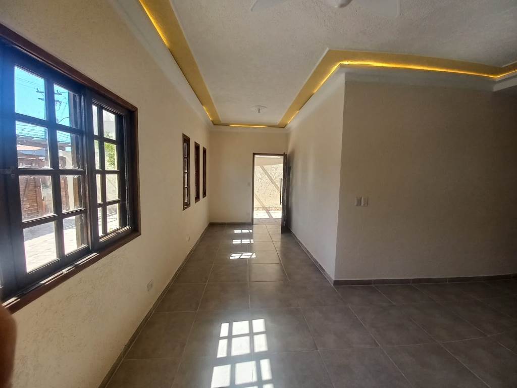 Casa à venda com 3 quartos, 90m² - Foto 30