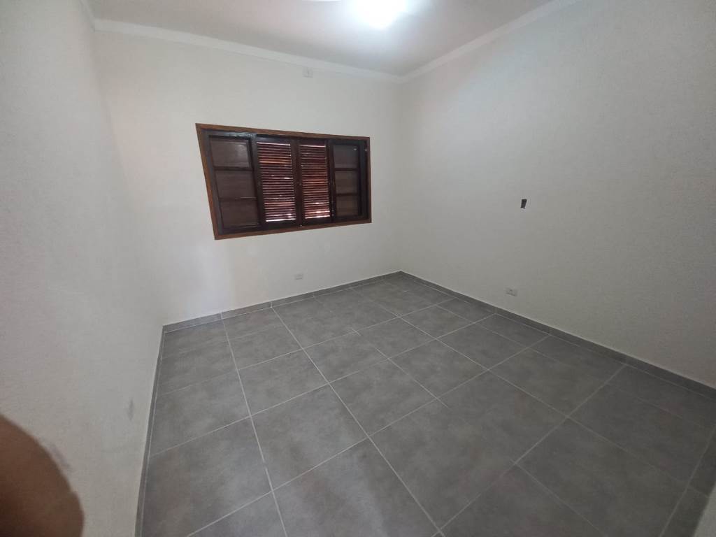 Casa à venda com 3 quartos, 90m² - Foto 11