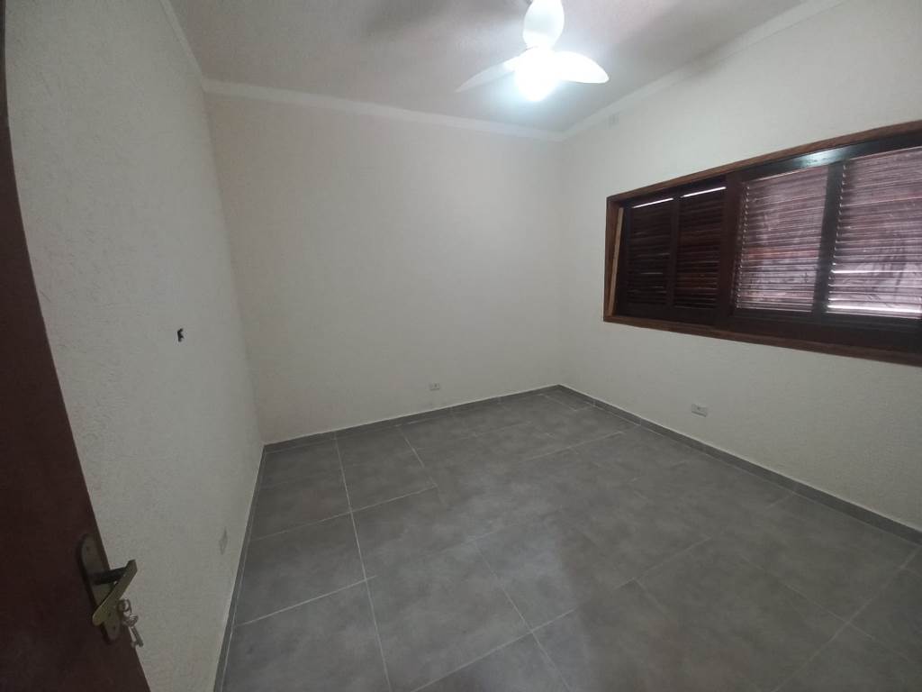 Casa à venda com 3 quartos, 90m² - Foto 28