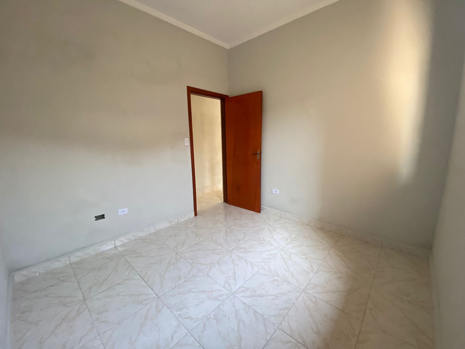 Casa à venda com 2 quartos, 70m² - Foto 10