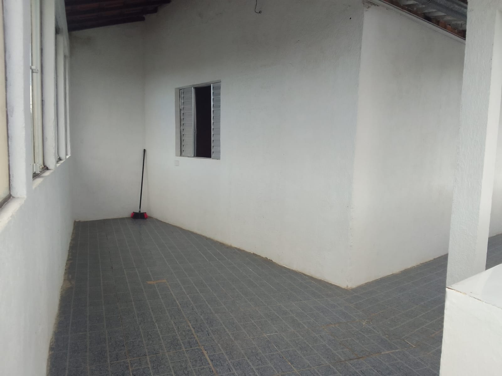 Casa à venda com 5 quartos, 258m² - Foto 1